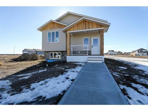 754 Riverhills Landing West, Lethbridge, AB - Outdoor With Deck Patio Veranda