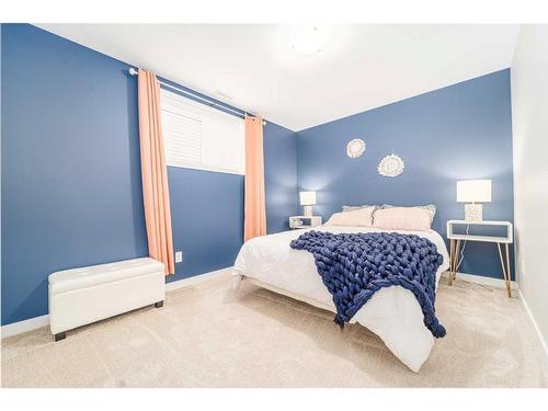 170 Bras D'Or Road West, Lethbridge, AB - Indoor Photo Showing Bedroom