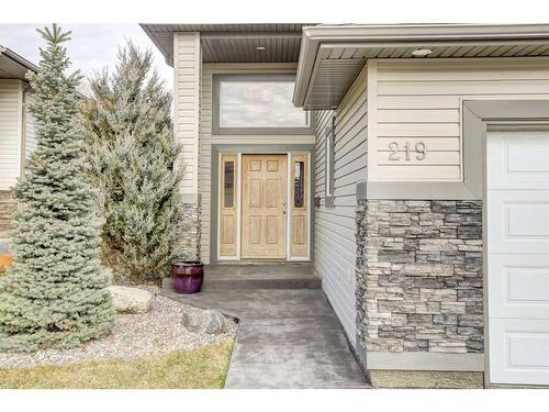 219 Rivermill Manor West, Lethbridge, AB - Outdoor