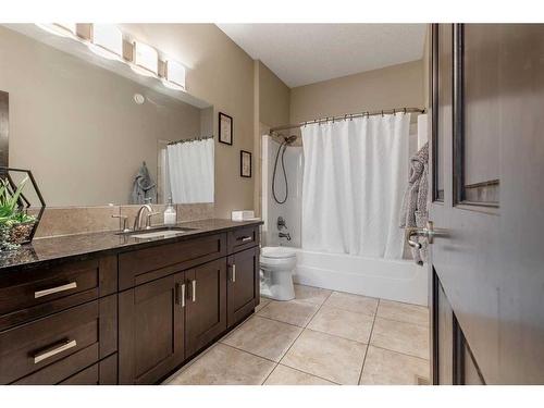 15-94046 Hwy 843, Rural Lethbridge County, AB - Indoor Photo Showing Bathroom