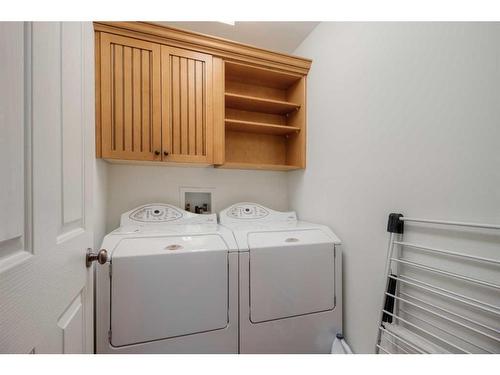 8 Canyoncrest Point West, Lethbridge, AB - Indoor Photo Showing Laundry Room