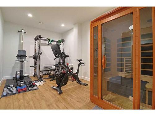 55 N 300 W, Raymond, AB - Indoor Photo Showing Gym Room
