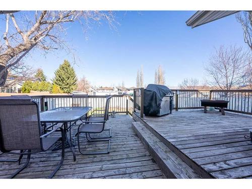 333 Coachwood Point West, Lethbridge, AB - Outdoor With Deck Patio Veranda With Exterior