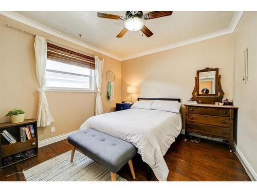 13418 21 Ave, Blairmore, AB - Indoor Photo Showing Bedroom