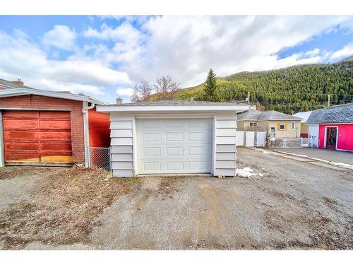 13418 21 Ave, Blairmore, AB - Outdoor