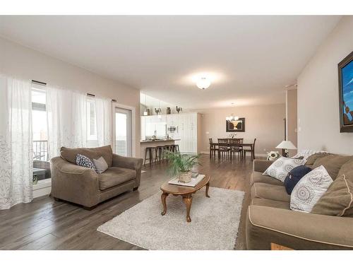 163 Westgate Drive, Coaldale, AB - Indoor Photo Showing Living Room