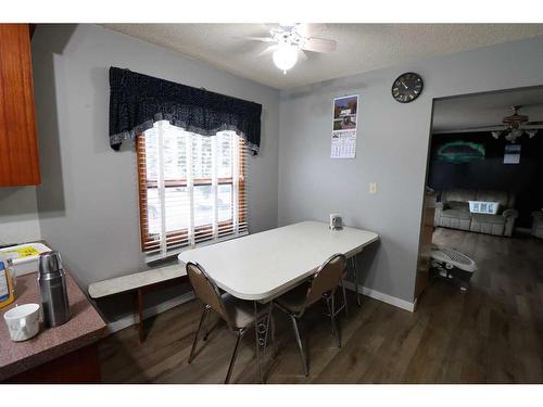 119 8 Avenue West, Bow Island, AB - Indoor Photo Showing Dining Room