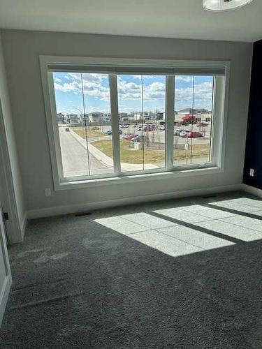 4601 Fairmont Gate South, Lethbridge, AB - Indoor Photo Showing Other Room