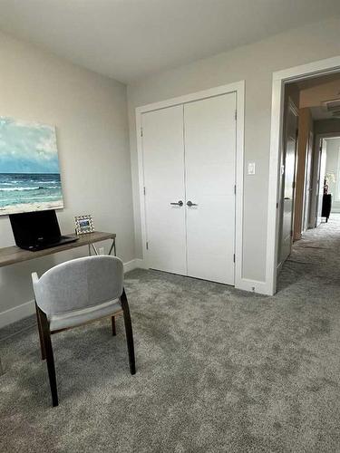 4601 Fairmont Gate South, Lethbridge, AB - Indoor Photo Showing Bathroom