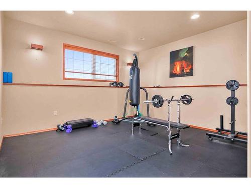 29 Stark Bay Se, Medicine Hat, AB - Indoor Photo Showing Gym Room