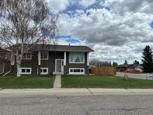 194 9A Street West, Cardston, AB - Outdoor