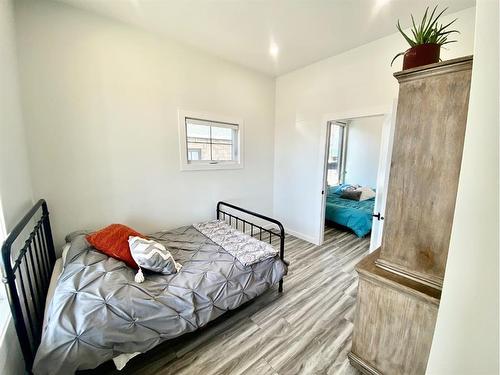 467 21 Street, Fort Macleod, AB - Indoor Photo Showing Bedroom