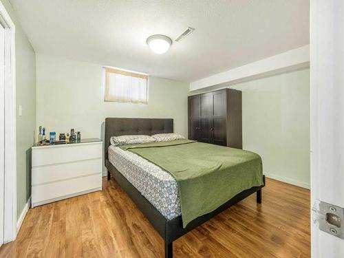 505/509 23 St South, Lethbridge, AB - Indoor Photo Showing Bedroom