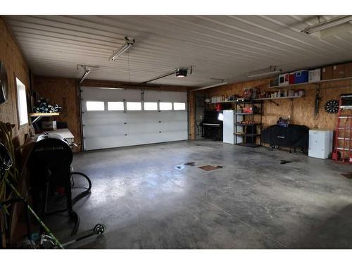 720 2 Street North, Grassy Lake, AB - Indoor Photo Showing Garage