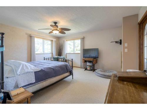 3002 19 Street, Coaldale, AB - Indoor Photo Showing Bedroom