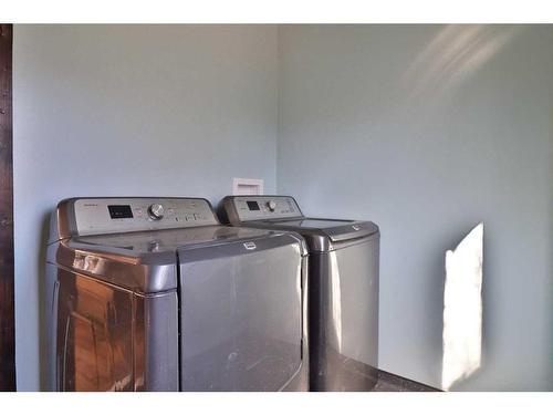 2241 21 Avenue, Coaldale, AB - Indoor Photo Showing Laundry Room
