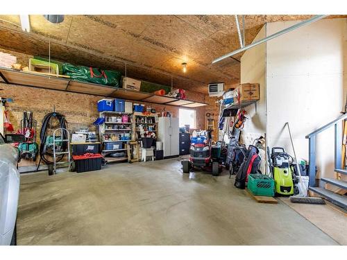 219 Falcon Ridge Way, Rural Lethbridge County, AB - Indoor Photo Showing Garage