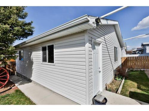 4013 22 Avenue South, Lethbridge, AB - Outdoor With Exterior