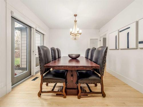 1011 14 Street South, Lethbridge, AB - Indoor Photo Showing Dining Room