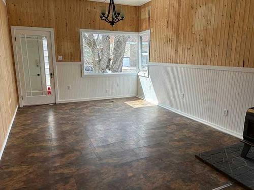 13021 21 Avenue, Blairmore, AB - Indoor Photo Showing Other Room