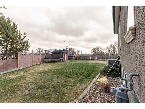 4918 40 Street, Taber, AB - Outdoor