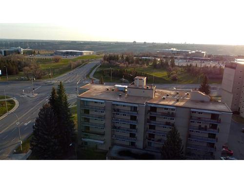 411-5 Berkeley Place West, Lethbridge, AB - Outdoor With View