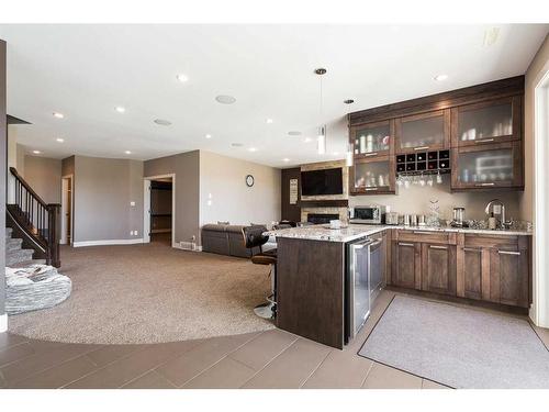 425 Arbourwood Terrace South, Lethbridge, AB - Indoor Photo Showing Kitchen With Upgraded Kitchen