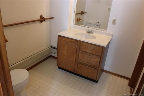 223 Highway Avenue, Picture Butte, AB - Indoor Photo Showing Bathroom