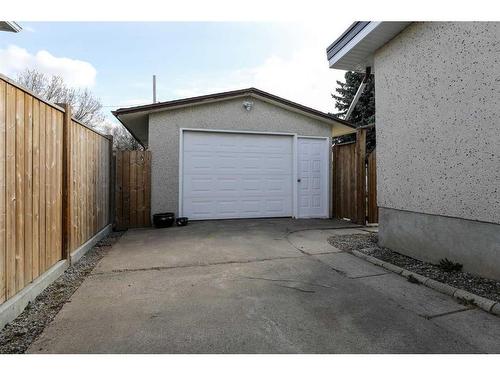 2714 6A Avenue North, Lethbridge, AB - Outdoor With Exterior