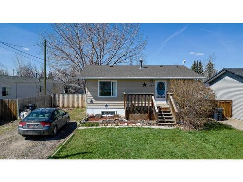 209 4A Street, Stirling, AB - Outdoor