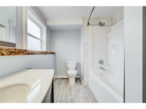 1729 129 Street, Blairmore, AB - Indoor Photo Showing Bathroom