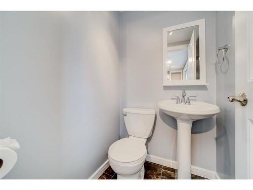 1729 129 Street, Blairmore, AB - Indoor Photo Showing Bathroom