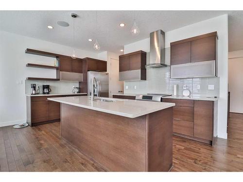 594 Devonia Road West, Lethbridge, AB - Indoor Photo Showing Kitchen With Stainless Steel Kitchen With Upgraded Kitchen