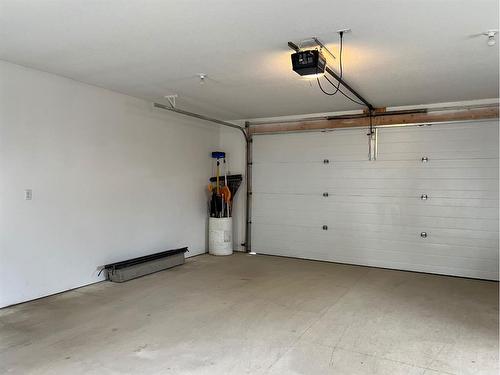 671 Parkside Drive, Coaldale, AB - Indoor Photo Showing Garage