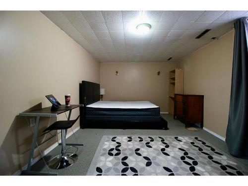 2104 21 Avenue, Coaldale, AB - Indoor Photo Showing Bedroom