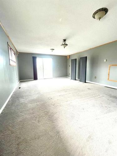 823 Alberta Avenue, Nobleford, AB - Indoor Photo Showing Other Room