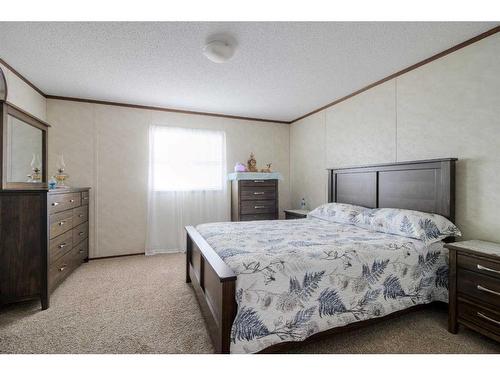 5020 Applewood Road, Coaldale, AB - Indoor Photo Showing Bedroom