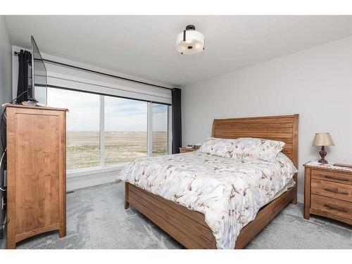 1290 Pacific Circle West, Lethbridge, AB - Indoor Photo Showing Bedroom