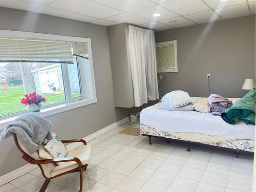 75075 Rr 205, Rural Lethbridge County, AB - Indoor Photo Showing Bedroom