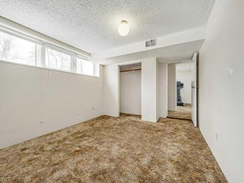 1205 15 Street South, Lethbridge, AB - Indoor Photo Showing Other Room