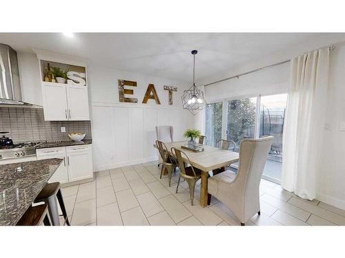 459 Keystone Chase West, Lethbridge, AB - Indoor Photo Showing Dining Room