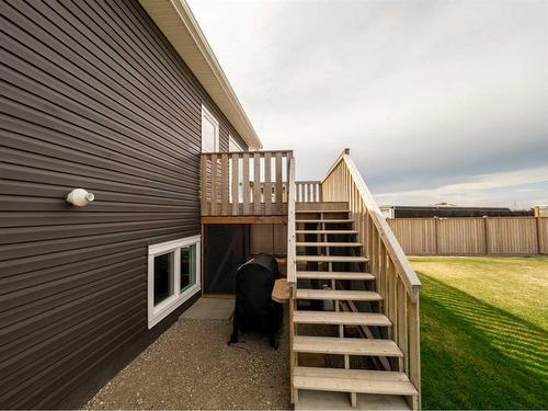 1026 7 Street West, Barnwell, AB - Outdoor With Exterior
