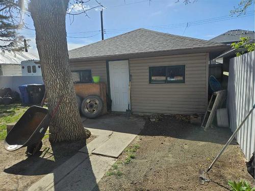 206 15 Street North, Lethbridge, AB - Outdoor With Exterior