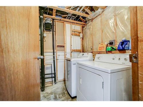 1709 21 A Street, Coaldale, AB - Indoor Photo Showing Laundry Room