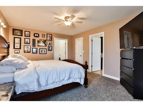 705 10 Avenue West, Barnwell, AB - Indoor Photo Showing Bedroom