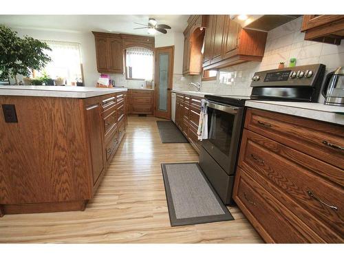 155025 Hwy 524, Rural Taber, M.D. Of, AB - Indoor Photo Showing Kitchen