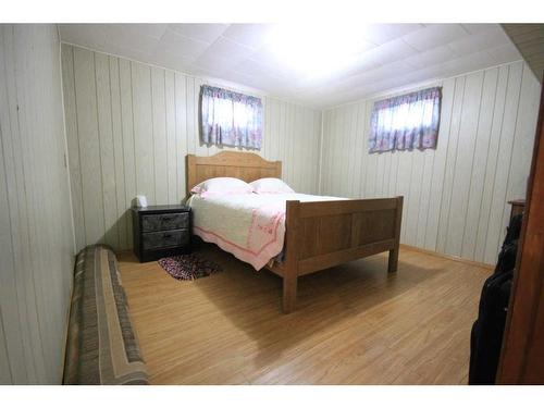 155025 Hwy 524, Rural Taber, M.D. Of, AB - Indoor Photo Showing Bedroom