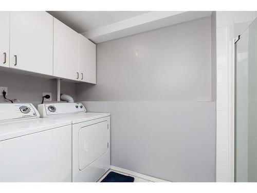 202 Mt Blakiston Road West, Lethbridge, AB - Indoor Photo Showing Laundry Room