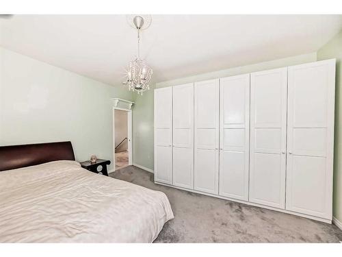 338 4A Street, Stirling, AB - Indoor Photo Showing Bedroom
