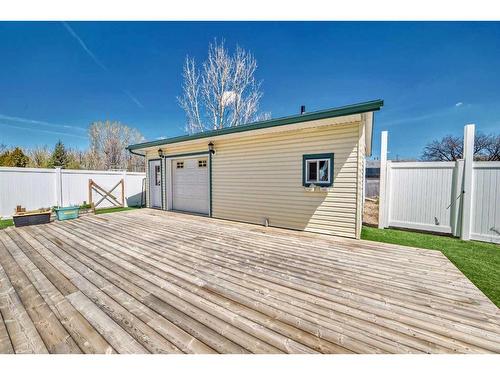 338 4A Street, Stirling, AB - Outdoor With Deck Patio Veranda With Exterior